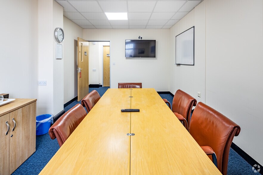 More Photos Of Mart Ln, Ormskirk Office For Lease