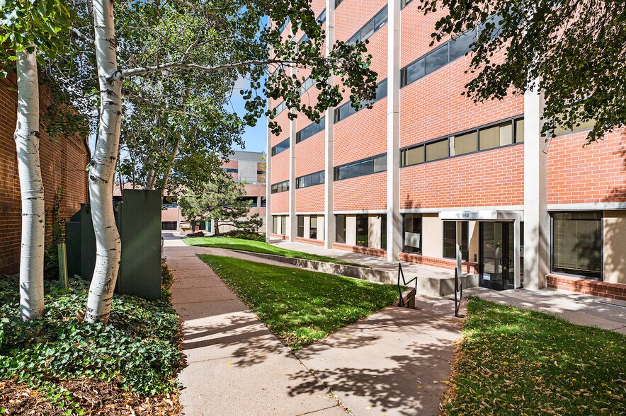 More Photos Of 950 E Harvard Ave, Denver Medical For Lease