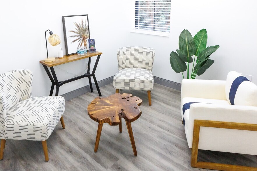 More Photos Of 1690 S Congress Ave, Delray Beach Coworking Space