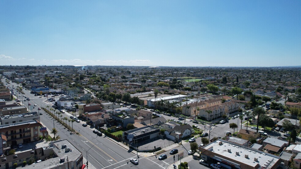 Primary Photo Of 550 W Manchester Blvd, Inglewood Freestanding For Sale