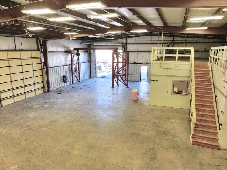 More Photos Of 470 Hope Ct, Gallatin Service For Lease