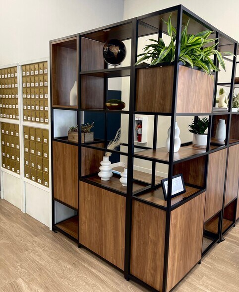 More Photos Of 7652 Monterey St, Gilroy Coworking Space