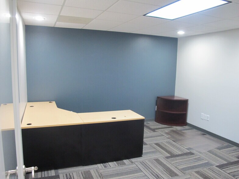 More Photos Of 204 N Main Ave, Republic Office For Sale