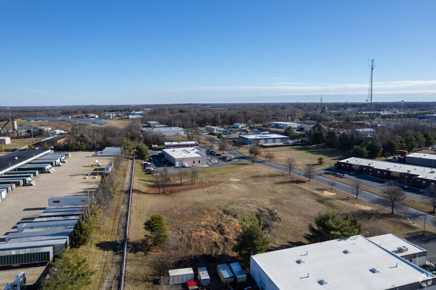 More Photos Of 2203-2205 Wallace Blvd, Cinnaminson Industrial For Lease