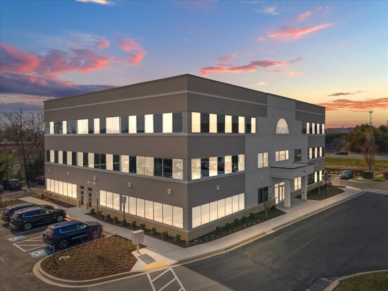 More Photos Of 7109 Guilford Dr, Frederick Medical For Sale