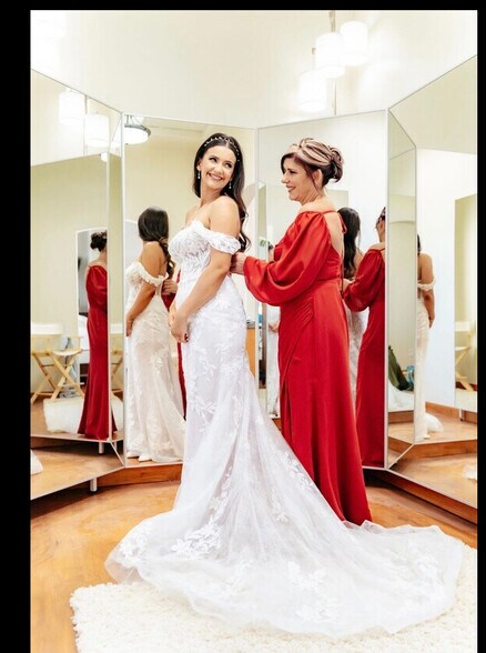 More Photos Of 16710 Oak Hollow Dr, Cottonwood Lodge Meeting Hall For Sale