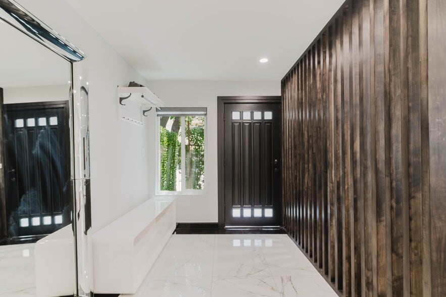 More Photos Of 4405 Ventura Canyon Ave, Sherman Oaks Apartments For Sale