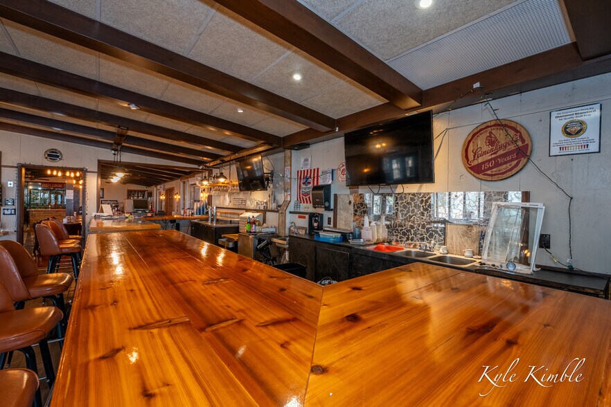 More Photos Of 104 W Houghton Lake Dr, Prudenville Hotel For Sale