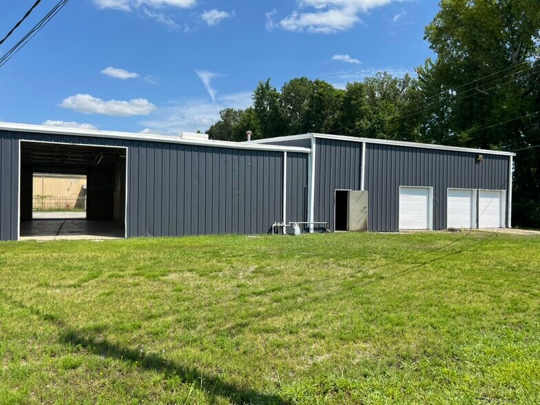 More Photos Of 6120 Airways Blvd, Chattanooga Warehouse For Lease