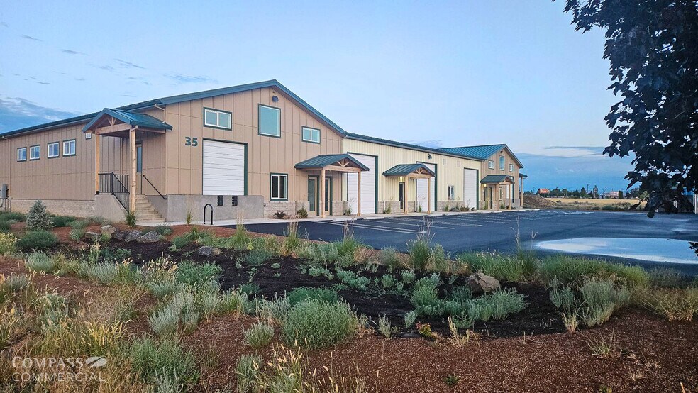 Primary Photo Of 35 Cherry Ln, Madras Warehouse For Lease