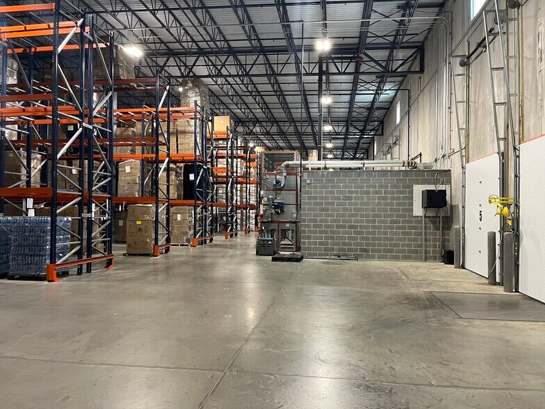 More Photos Of 26550 Bluestone Blvd, Euclid Light Manufacturing For Lease