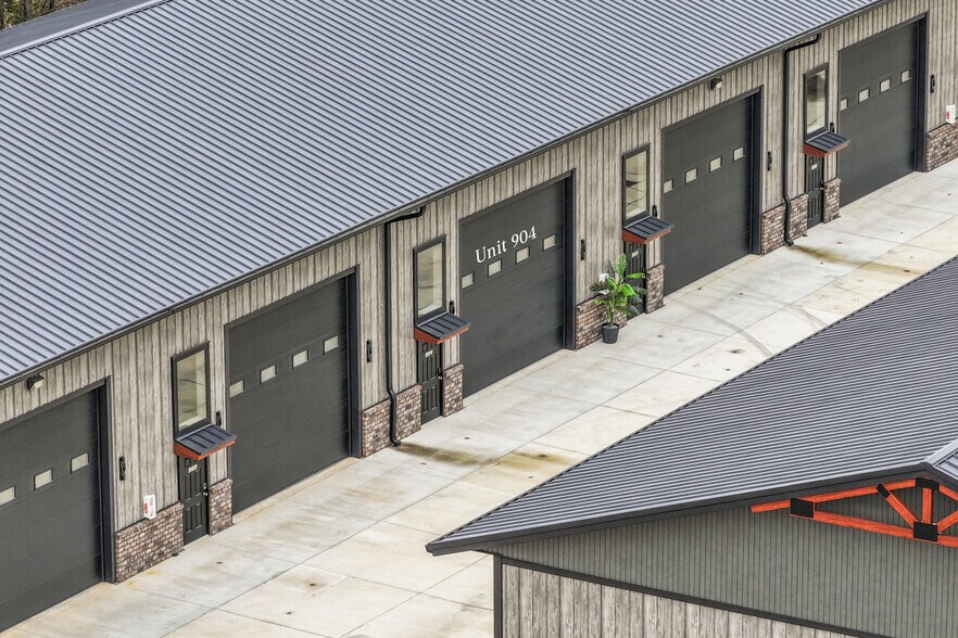 More Photos Of 144 McCrary Rd, Mooresville Flex For Sale