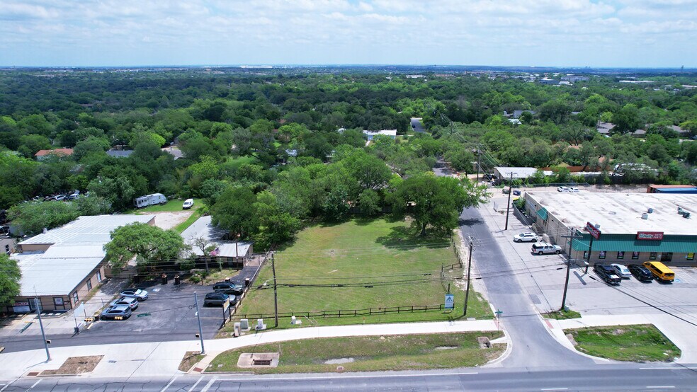 More Photos Of 700 W Scurry St, Austin Land For Sale