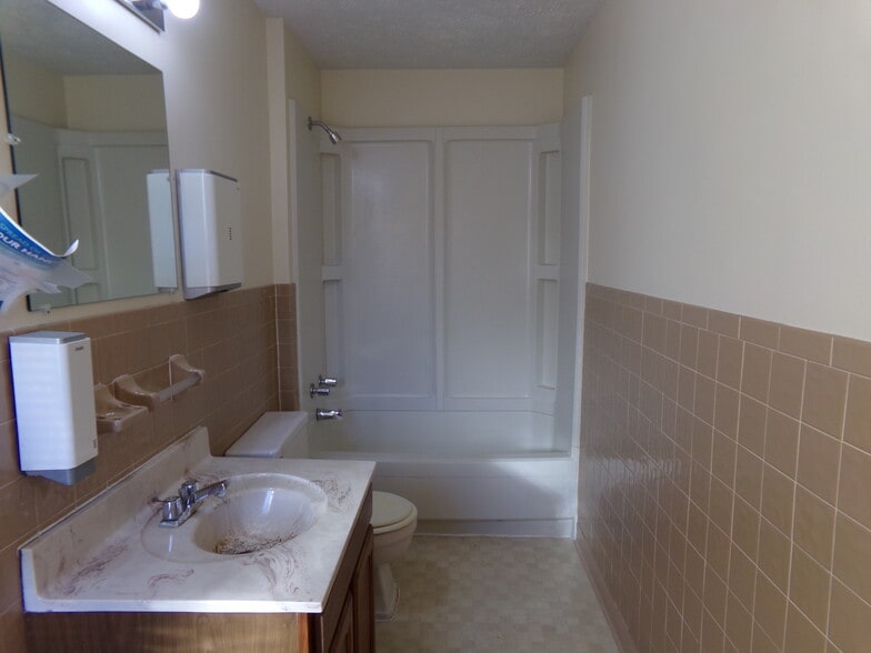 More Photos Of 721 Lincoln Way E, Massillon Office Residential For Sale