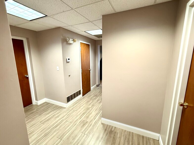 More Photos Of 108 S Main St, Madisonville Office Residential For Sale