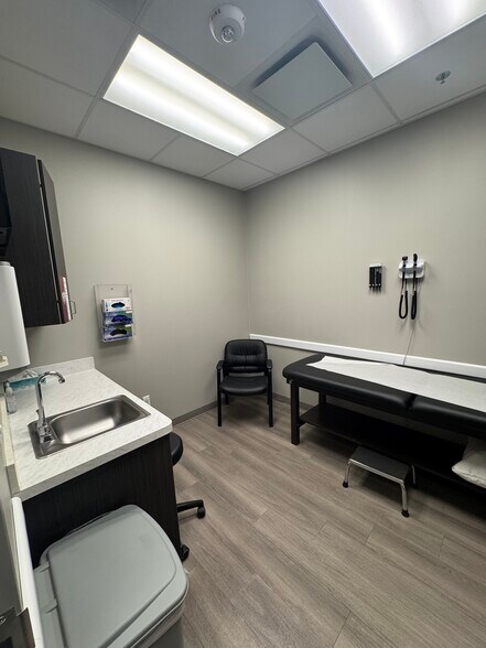 More Photos Of 1395 US Highway 183, Leander Unknown For Lease