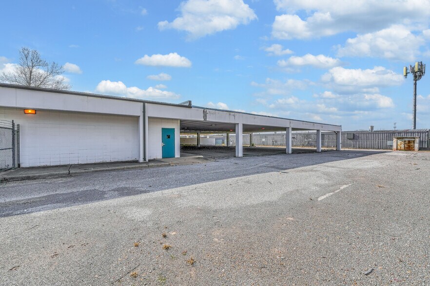 More Photos Of 6725 NW Atlanta Ave, Lawton Industrial For Lease