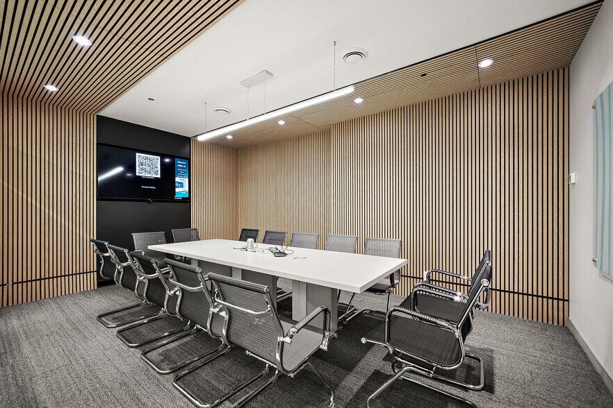 More Photos Of 9900 Boul Cavendish, Montréal Coworking Space