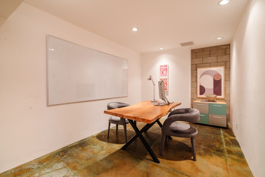 More Photos Of 1320 Abbot Kinney Blvd, Venice Loft Creative Space For Sale