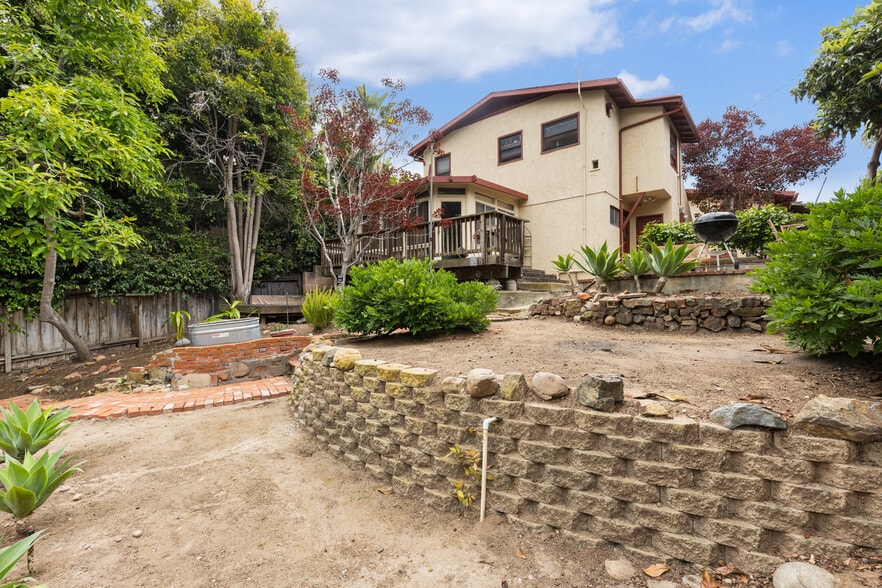 More Photos Of 642 Torrance St, San Diego Apartments For Sale