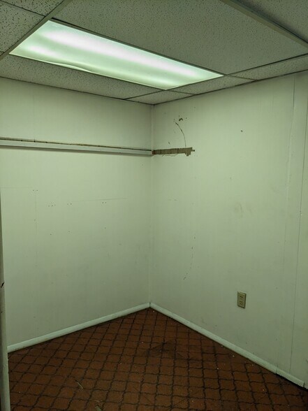 More Photos Of 485-487 Front St, Berea Office Residential For Sale