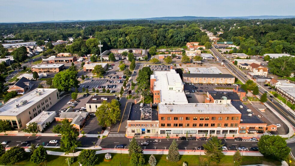 More Photos Of 85 Elm St, West Springfield Storefront Retail Office For Lease