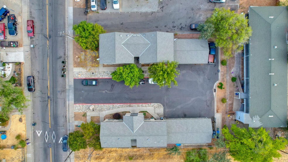 More Photos Of 3732-3736 Astoria St, Sacramento Apartments For Sale