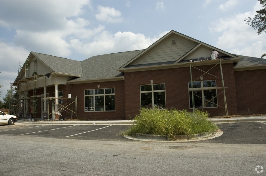 More Photos Of 1180 Fairburn Rd SW, Atlanta General Retail For Sale