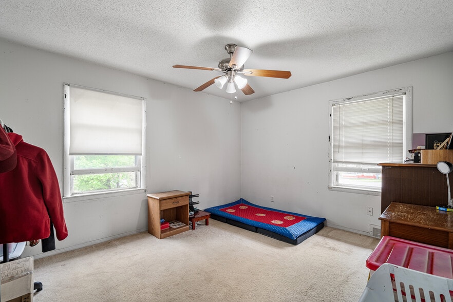 More Photos Of 1424 S 55th St, Kansas City Religious Facility For Sale