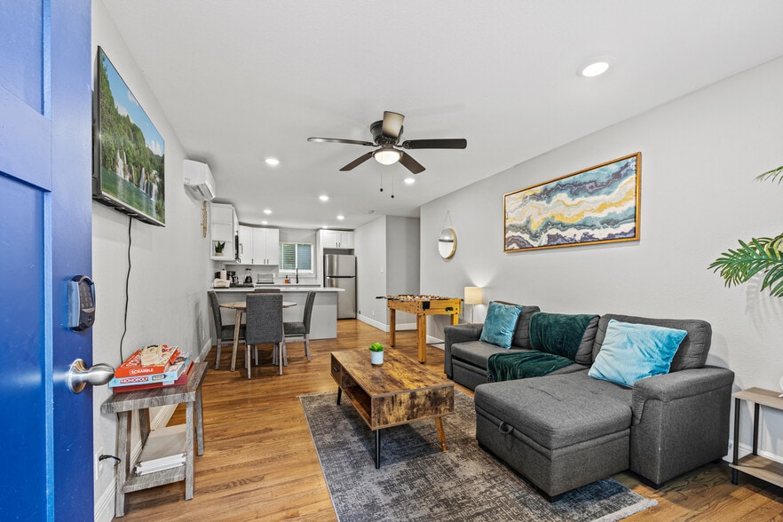 More Photos Of 2512 Calumet St, Houston Apartments For Sale