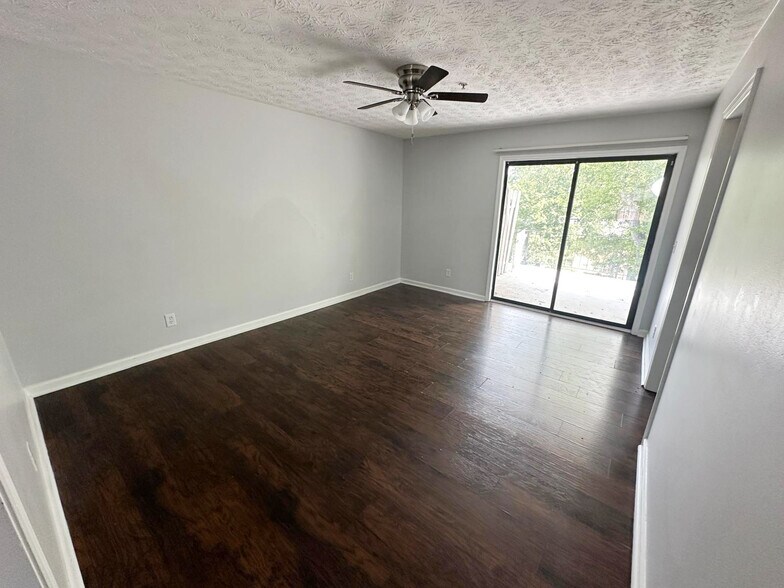 More Photos Of 375 Winding River Dr, Atlanta Multifamily For Sale