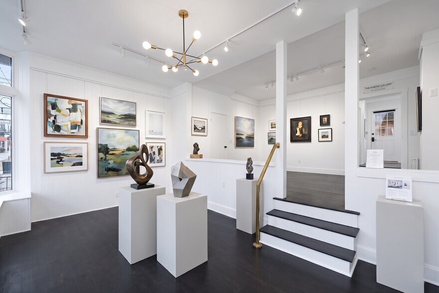 More Photos Of 138 Spring St, Newport Storefront Retail Office For Sale
