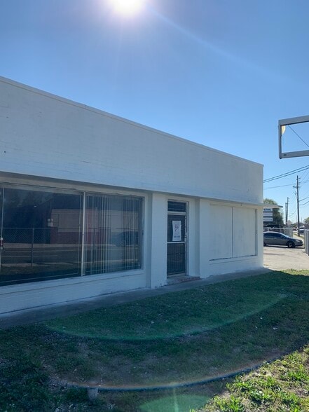 Primary Photo Of 1330 W Beaver St, Jacksonville Service For Lease