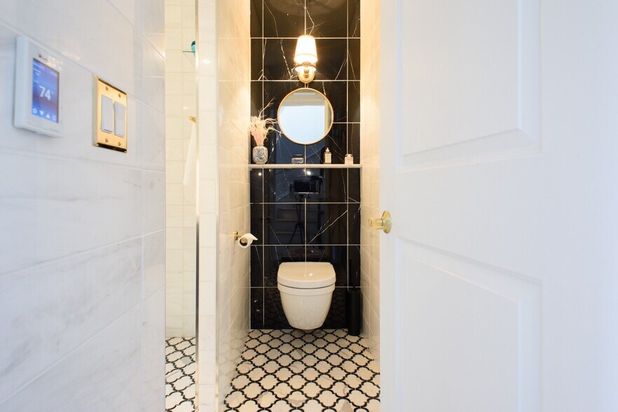 More Photos Of 62 Wyckoff St, Brooklyn Hospitality For Sale
