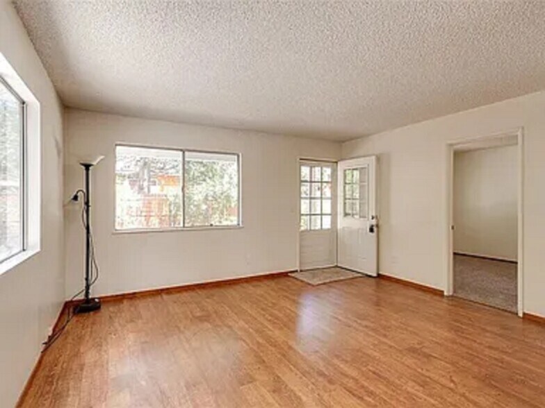 More Photos Of 1017 Greenway Dr, Big Bear City Multifamily For Sale