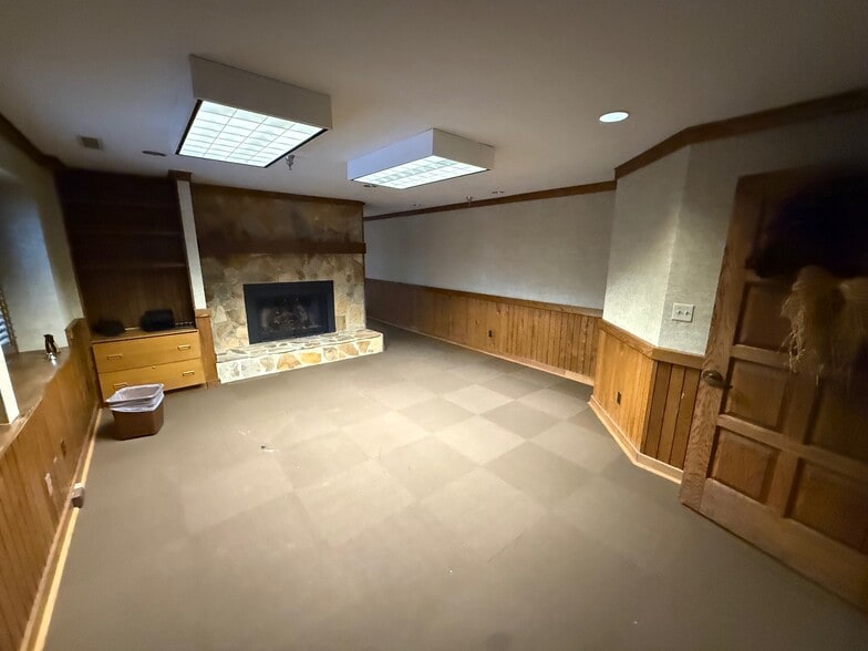 More Photos Of 770 Augusta Rd, Edgefield Office For Lease