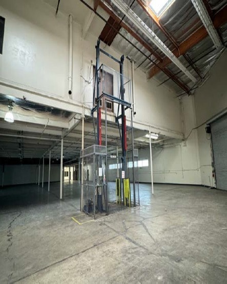 More Photos Of 1690 Scenic Ave, Costa Mesa Light Distribution For Sale