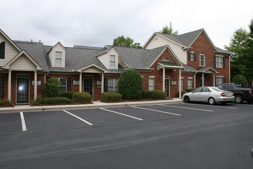 More Photos Of 1301 Shiloh Rd, Kennesaw Office For Lease