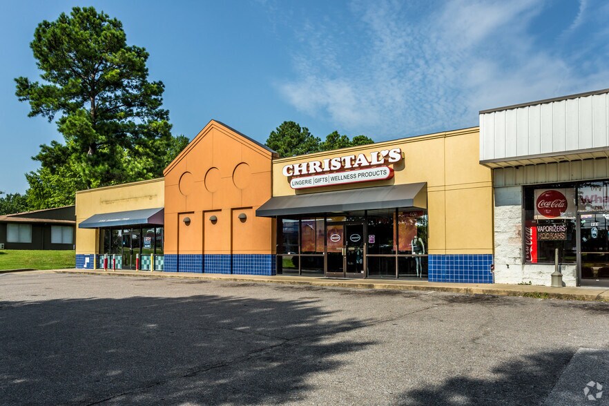 More Photos Of 975 N Germantown Pky, Cordova Freestanding For Lease