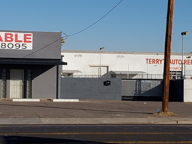 More Photos Of 1637-1639 N 40th St, Phoenix Warehouse For Lease