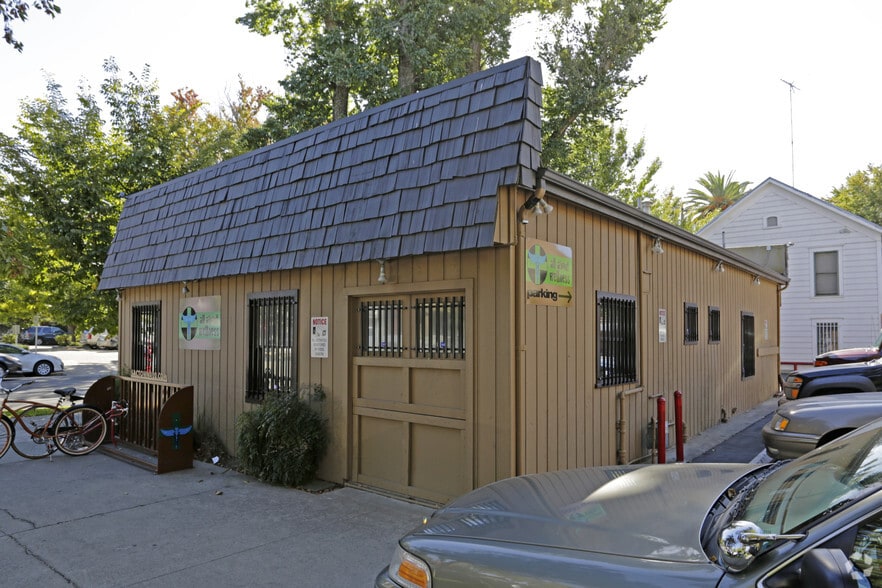More Photos Of 1900 19th St, Sacramento Office For Lease