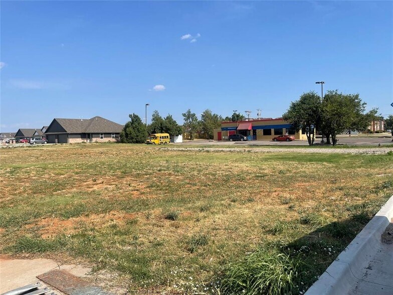 More Photos Of 1921 S Country Club Rd, El Reno Land For Lease