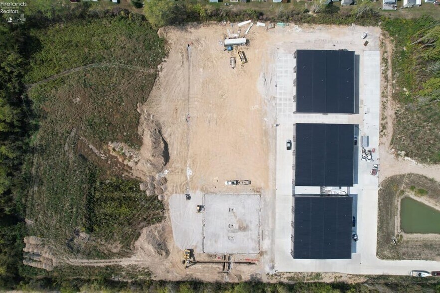 More Photos Of 5850 East Harbor Rd, Lakeside Marblehead Industrial For Sale
