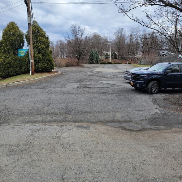 More Photos Of 609 Route 208, Gardiner General Retail For Sale