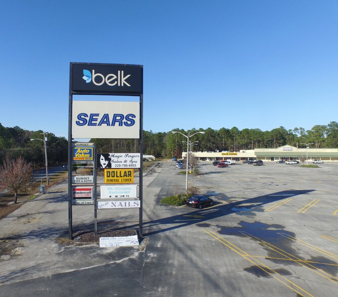 More Photos Of 2505 S Main St, Moultrie Unknown For Lease