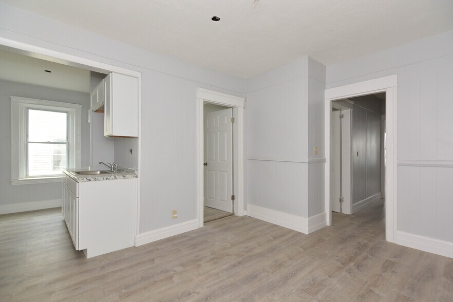 More Photos Of 35 Lafayette St, Worcester Apartments For Sale