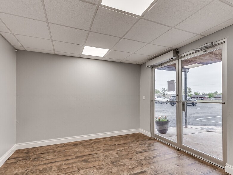 More Photos Of 4001 N Kickapoo Ave, Shawnee Religious Facility For Sale