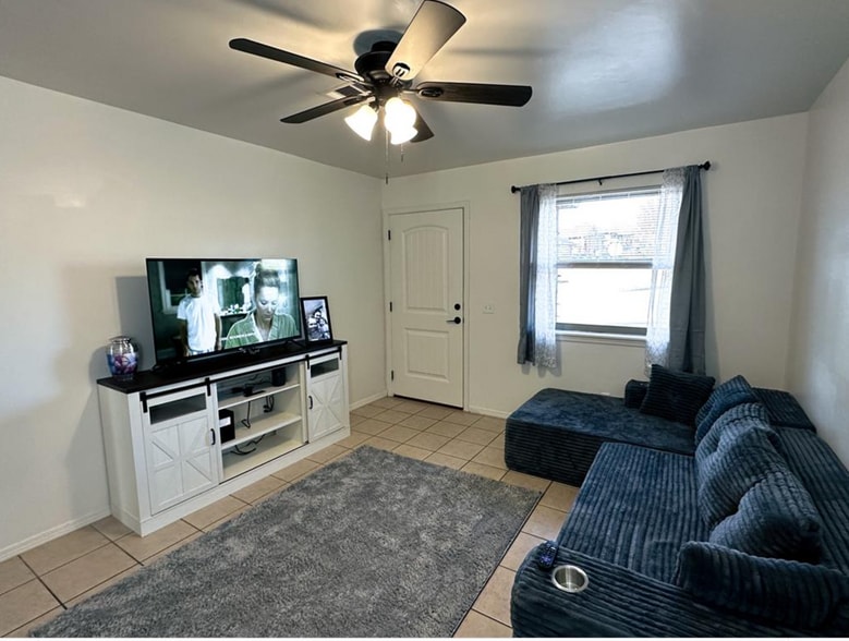 More Photos Of 116 McKenzie Dr, Weatherford Apartments For Sale