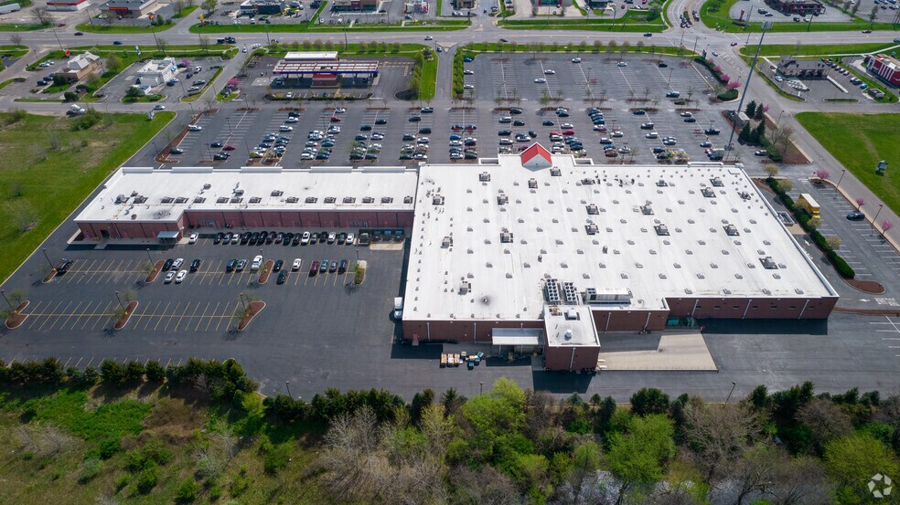 More Photos Of 3773-3841 S Hamilton Rd, Columbus Storefront For Lease