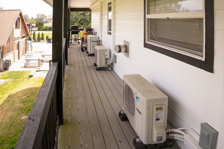 More Photos Of 14965 W Bow Hill Rd, Bow General Retail For Sale